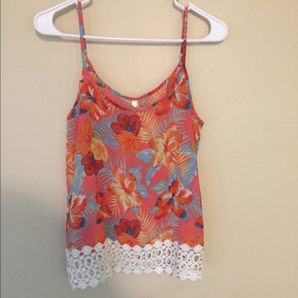 Truth NYC Tops - Floral tank tops lace bottom detaili…